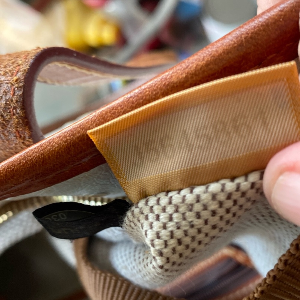 DOONEY AND BOURKE WHITE OSTRICH PEBBLED LEATHER - Picture 9 of 16